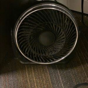 Meet your Posher, Lenair